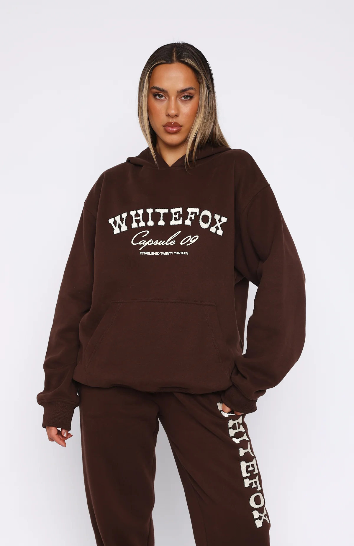 Capsule 9 Catch A Vibe Oversized Hoodie Espresso - WHITE FOX