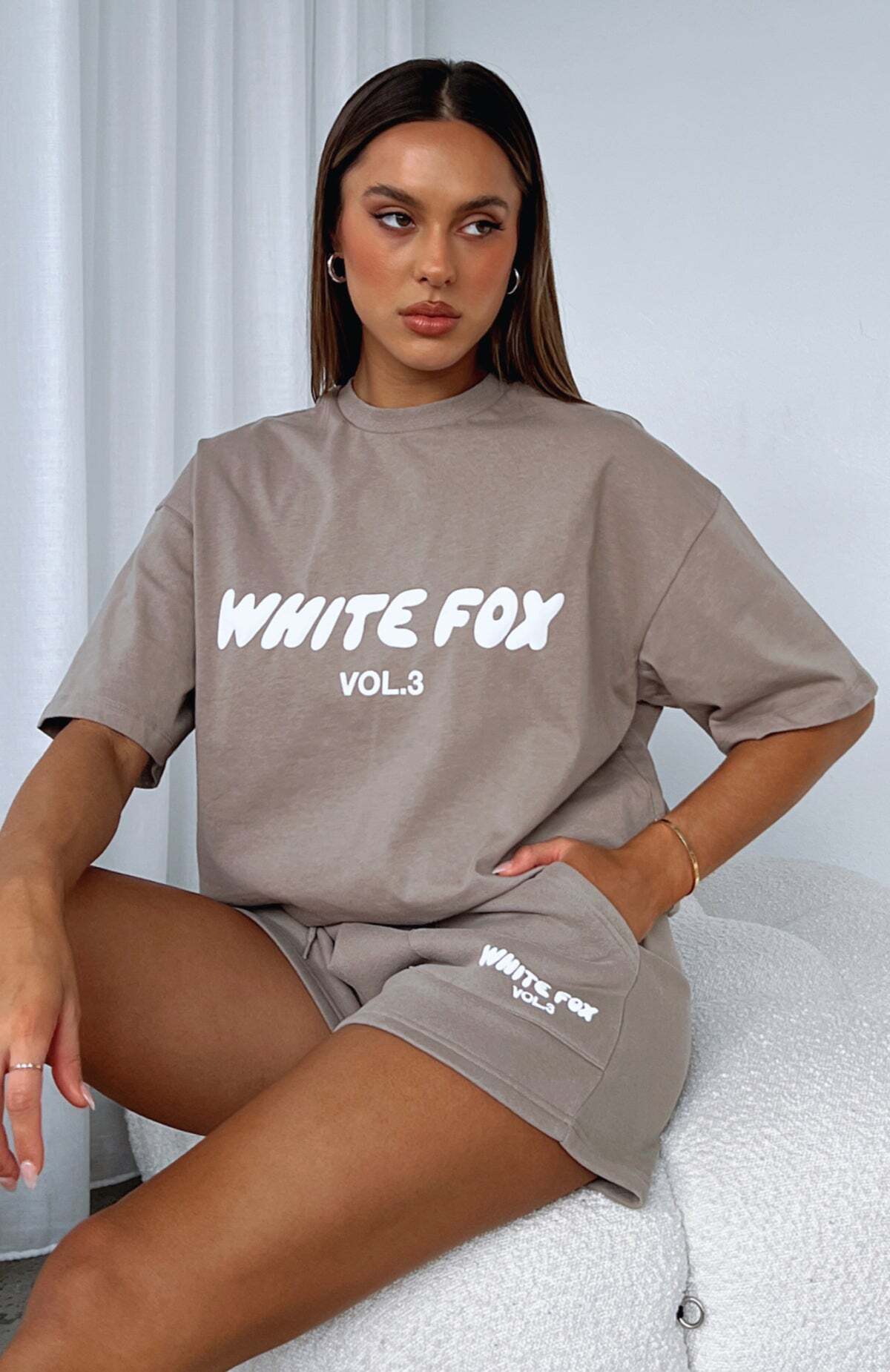 Offstage Oversized Tee Fawn - WHITE FOX