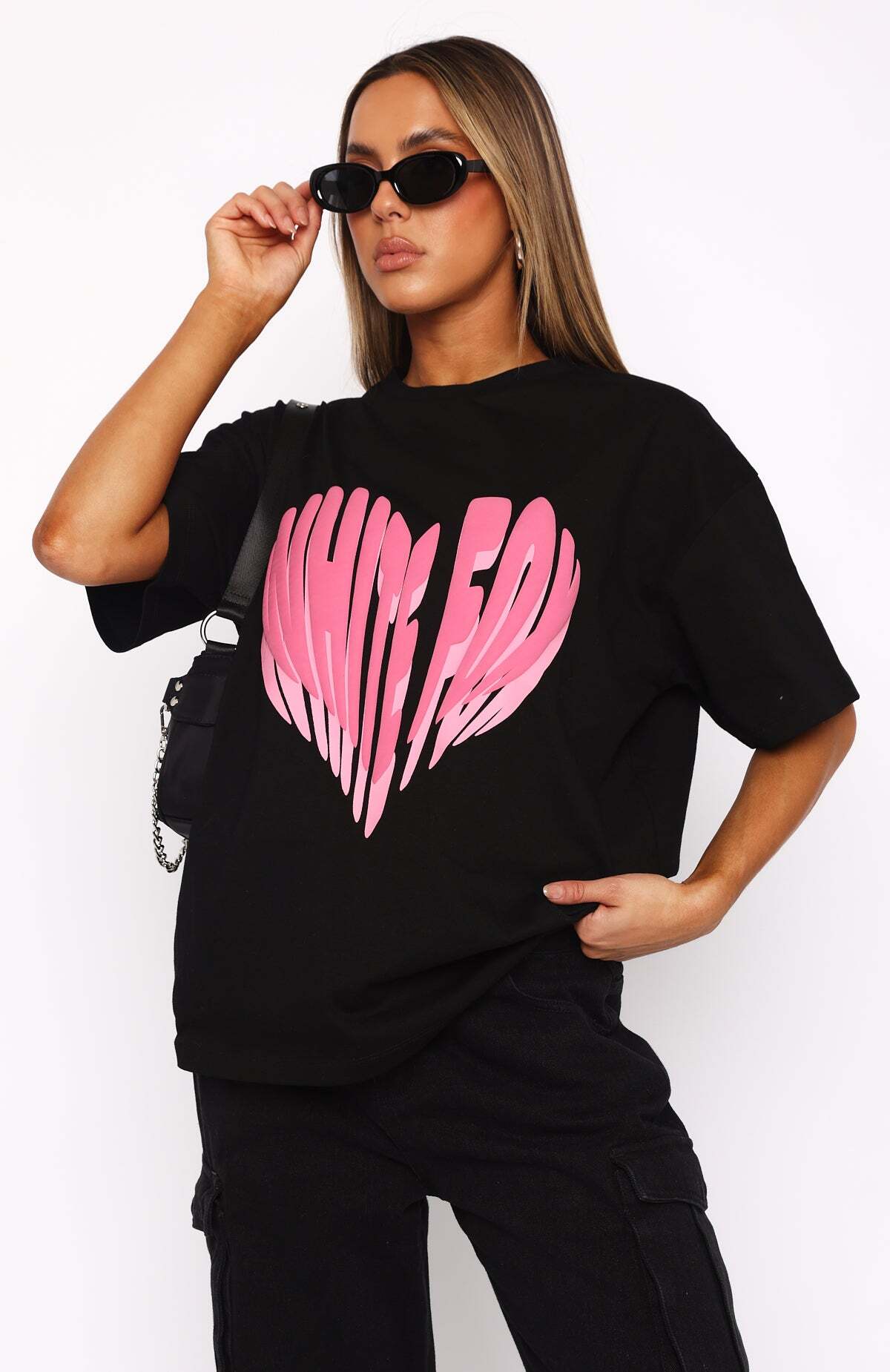 Love Burst Oversized Tee Black - WHITE FOX