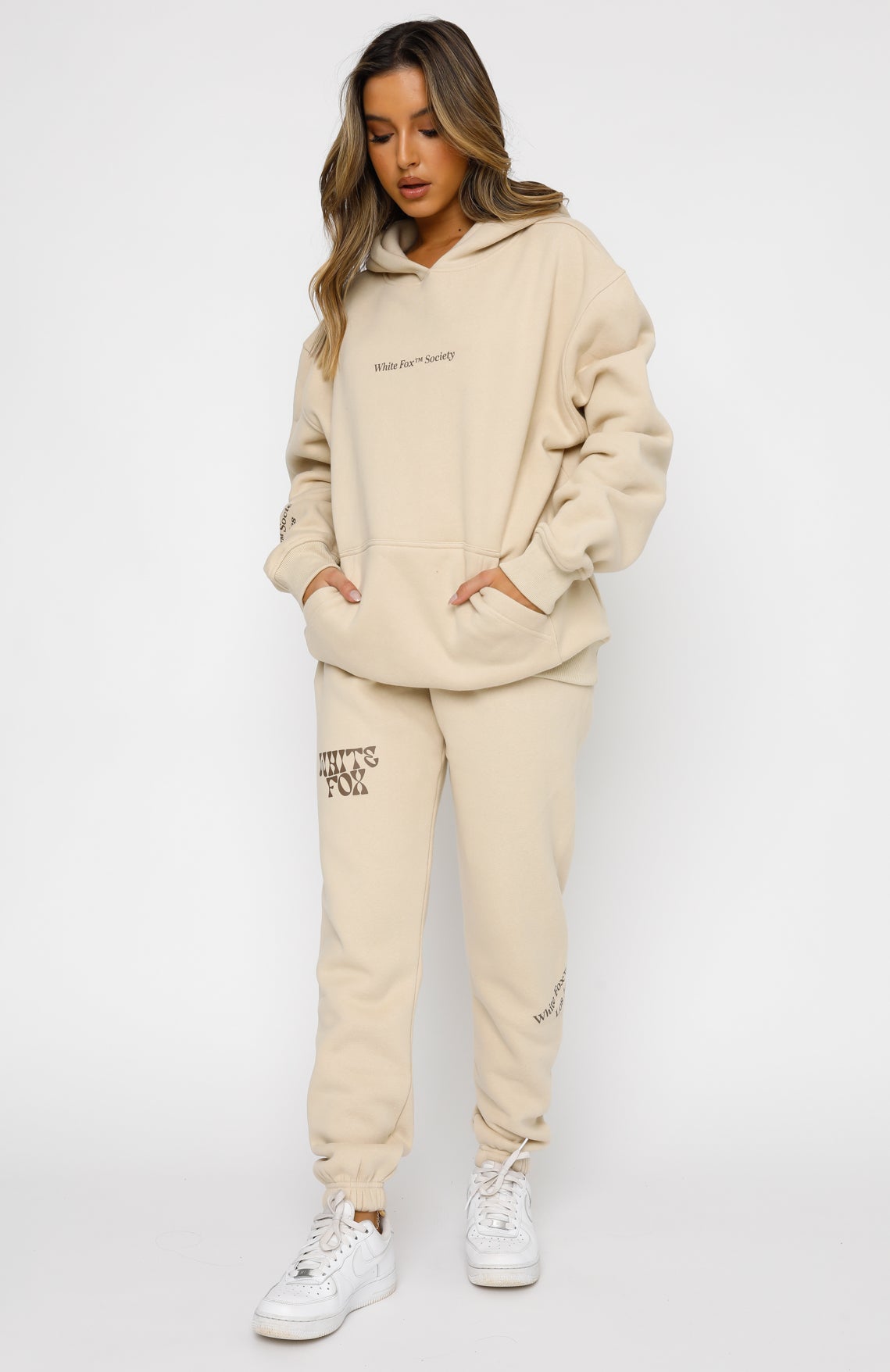 Can't Get Enough Sweatpants Sand - WHITE FOX