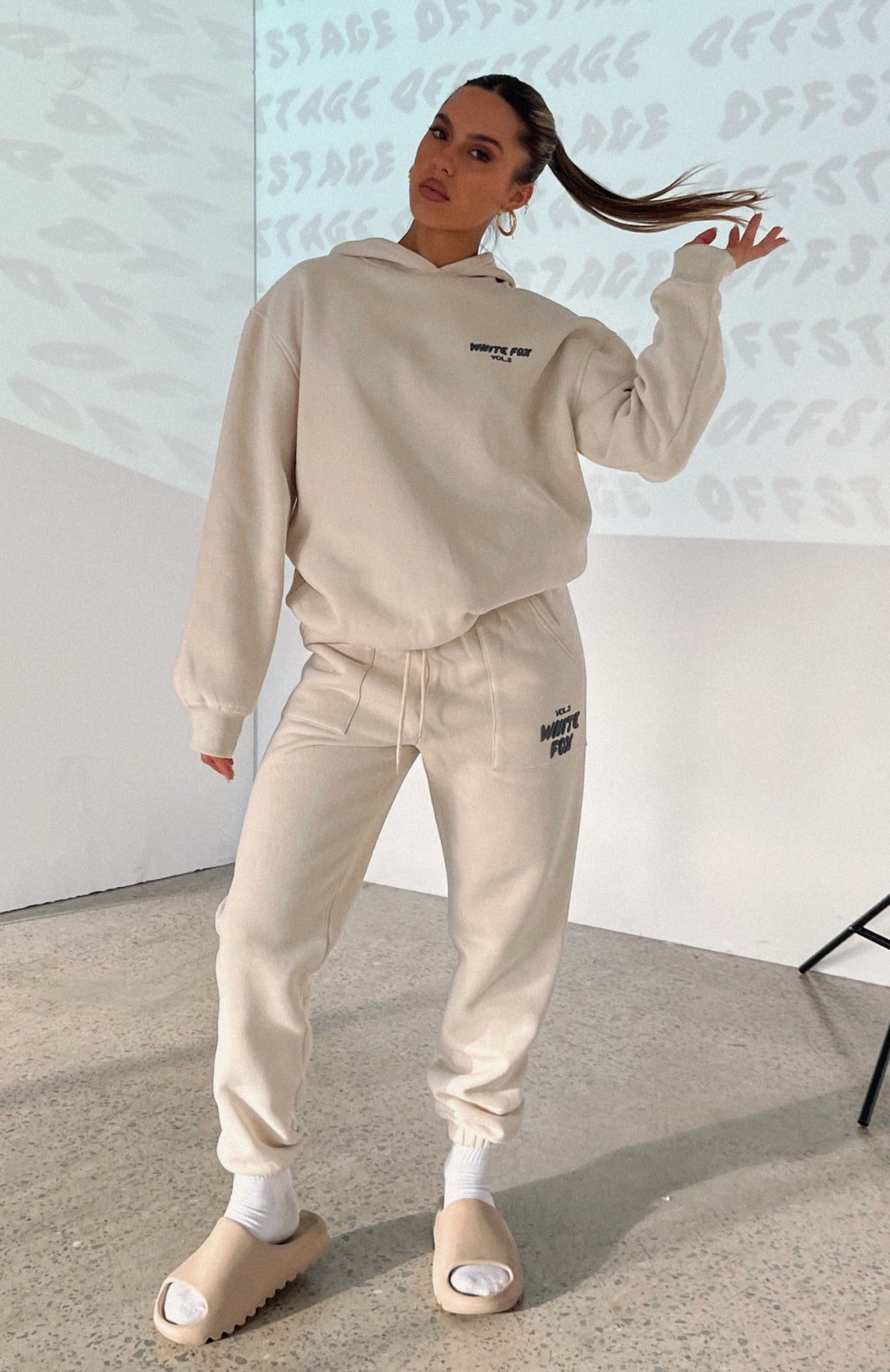 Offstage Sweatpants Pebble - WHITE FOX