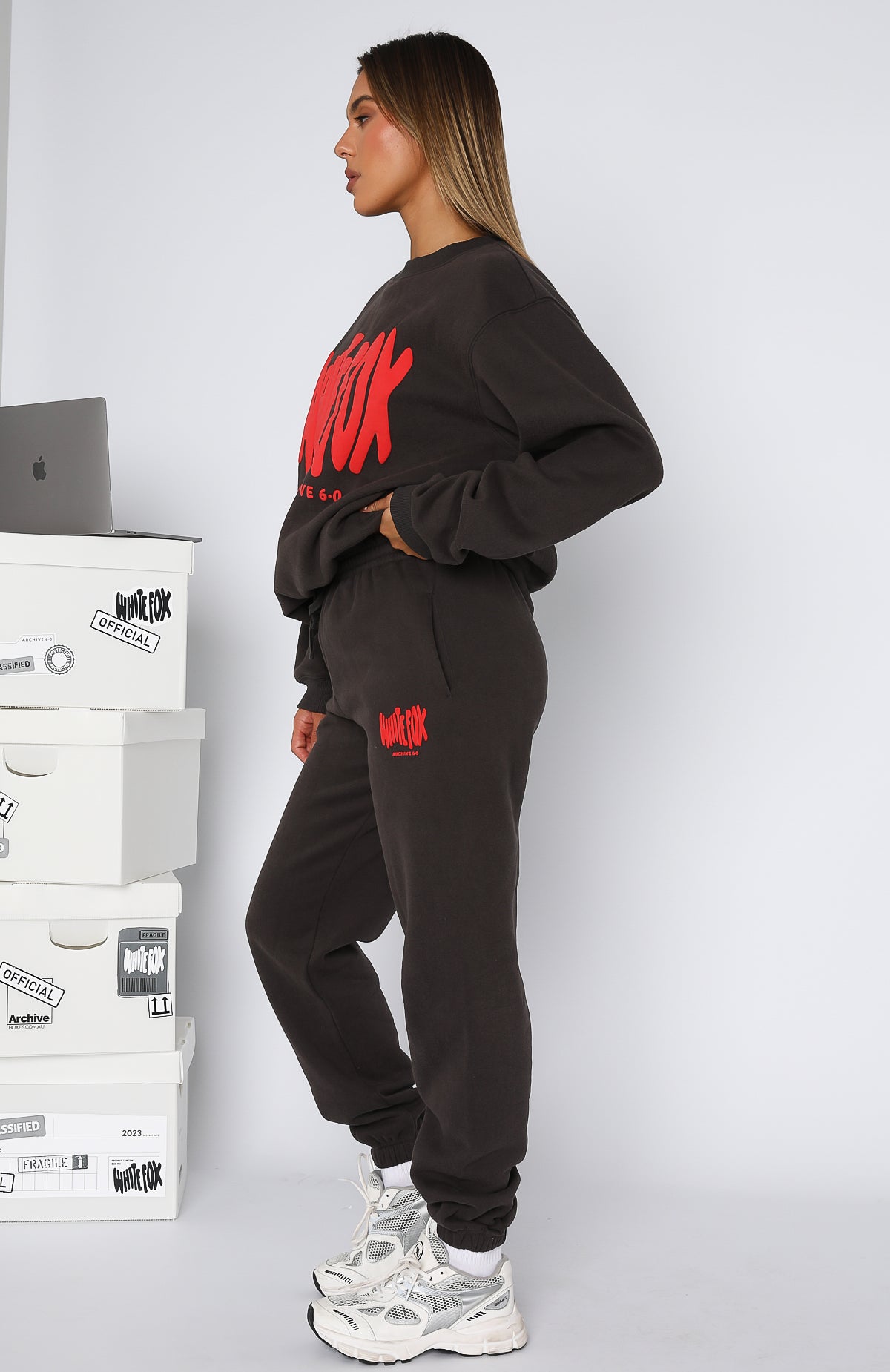 Archive 6.0 Sweatpants Lava - WHITE FOX
