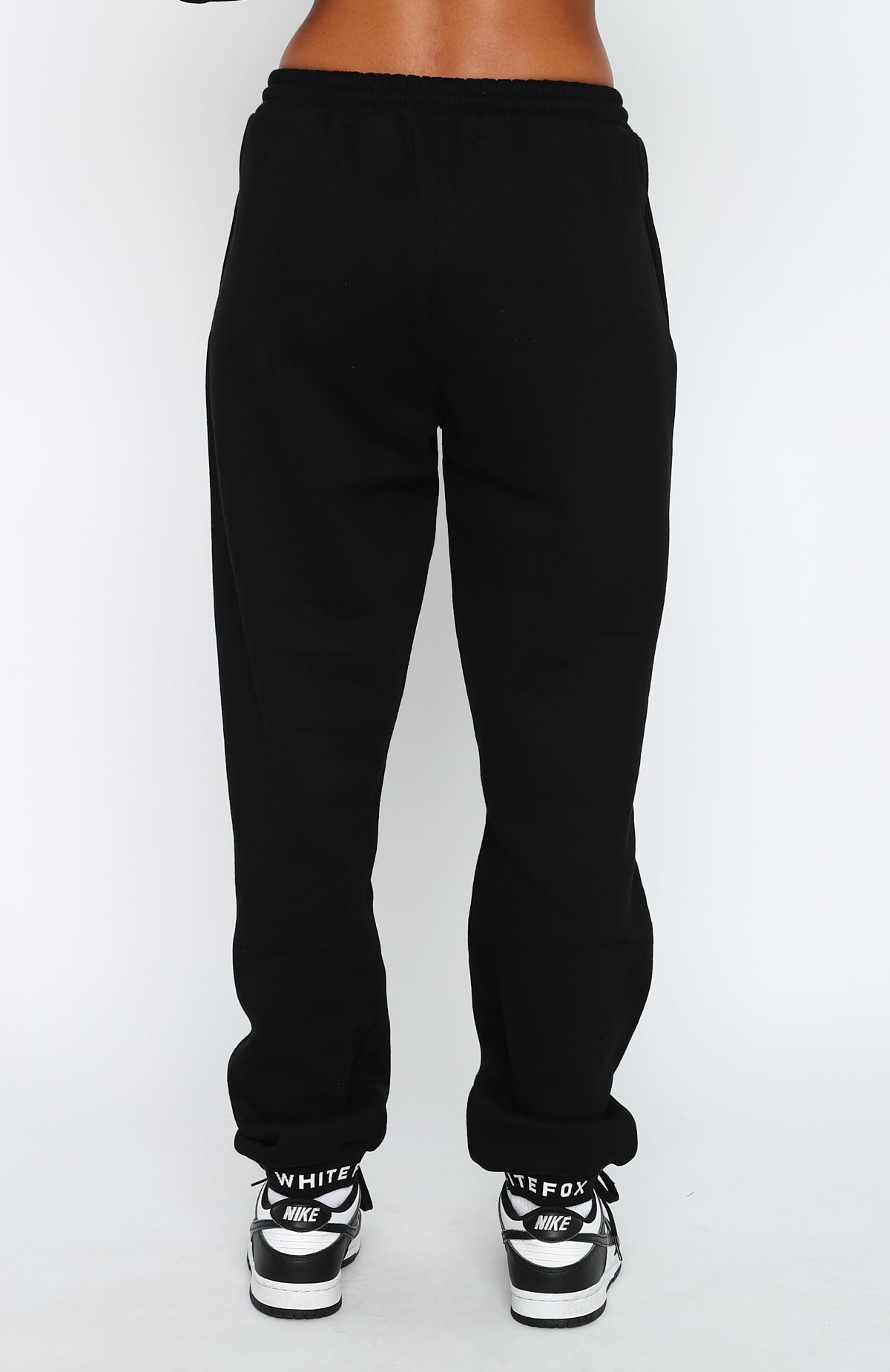 Put It On Repeat Sweatpants Black - WHITE FOX
