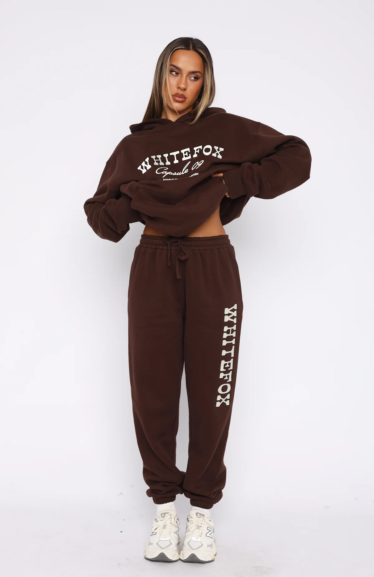 Capsule 9 Catch A Vibe Sweatpants Espresso - WHITE FOX