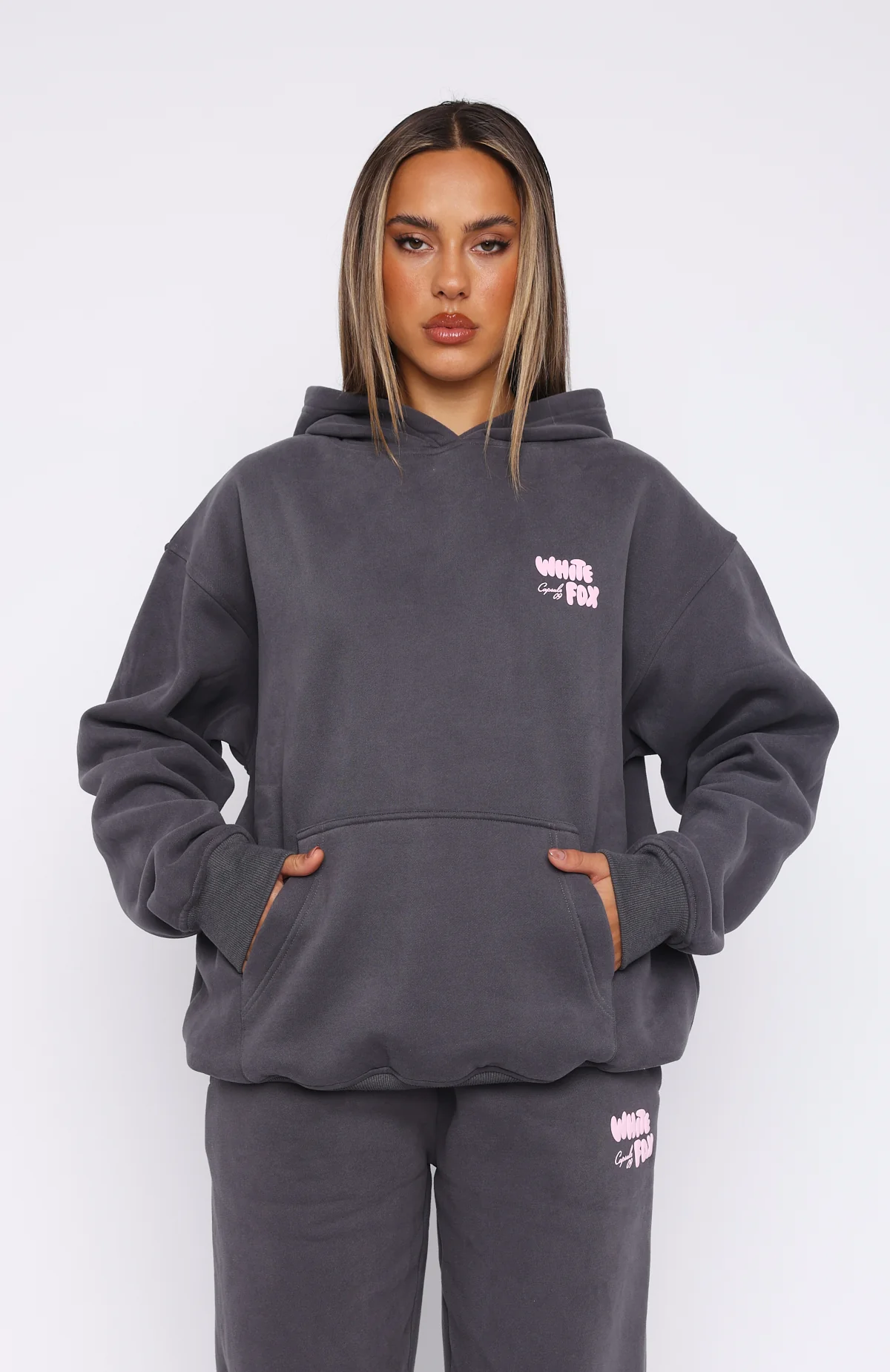 Capsule 9 Star Of The Moment Oversized Hoodie Volcanic - WHITE FOX