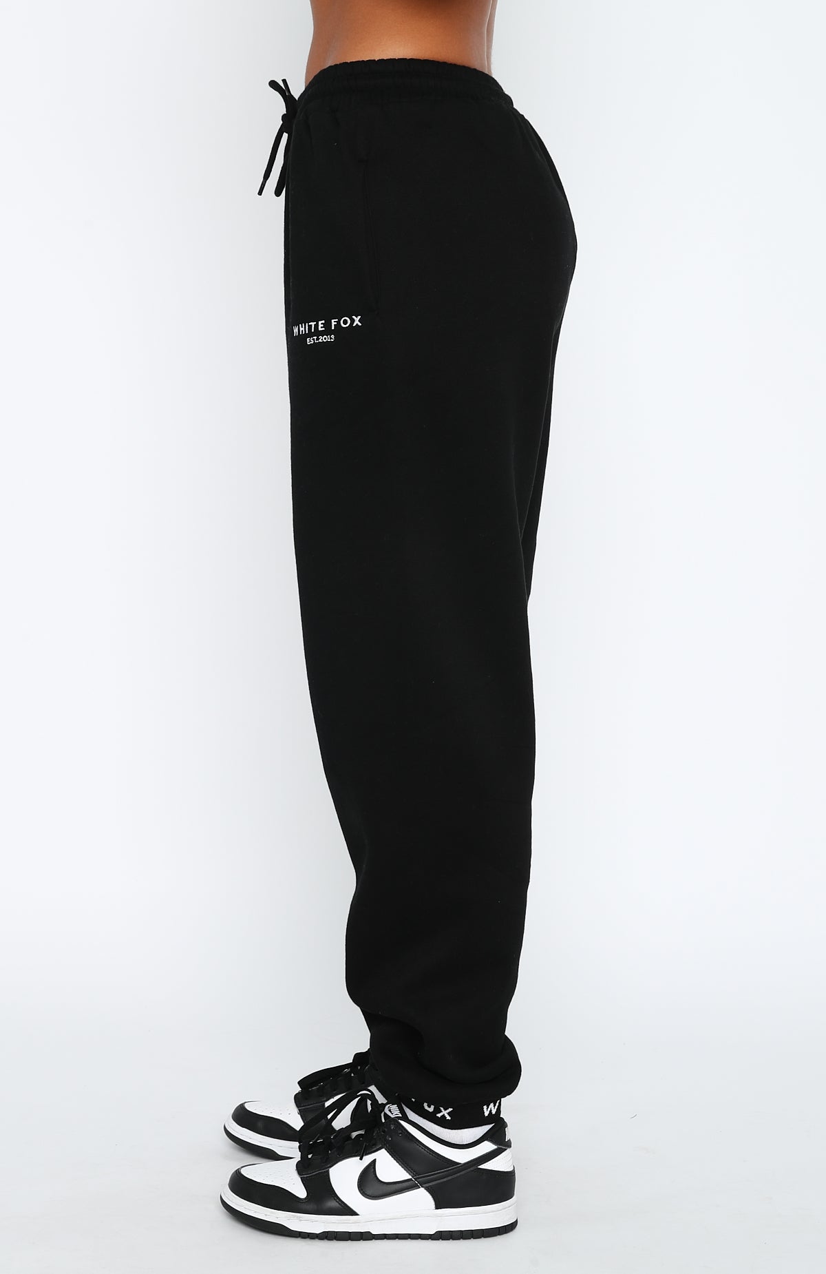 Put It On Repeat Sweatpants Black - WHITE FOX