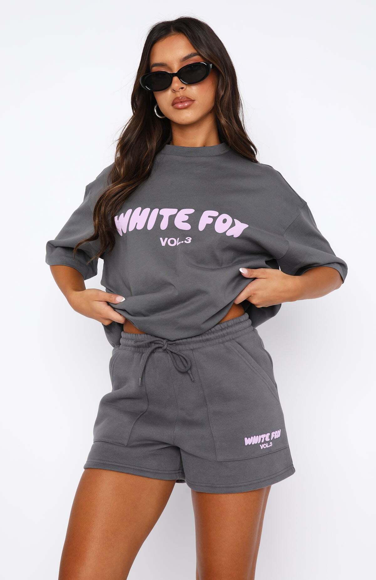 Offstage Oversized Tee Volcanic - WHITE FOX